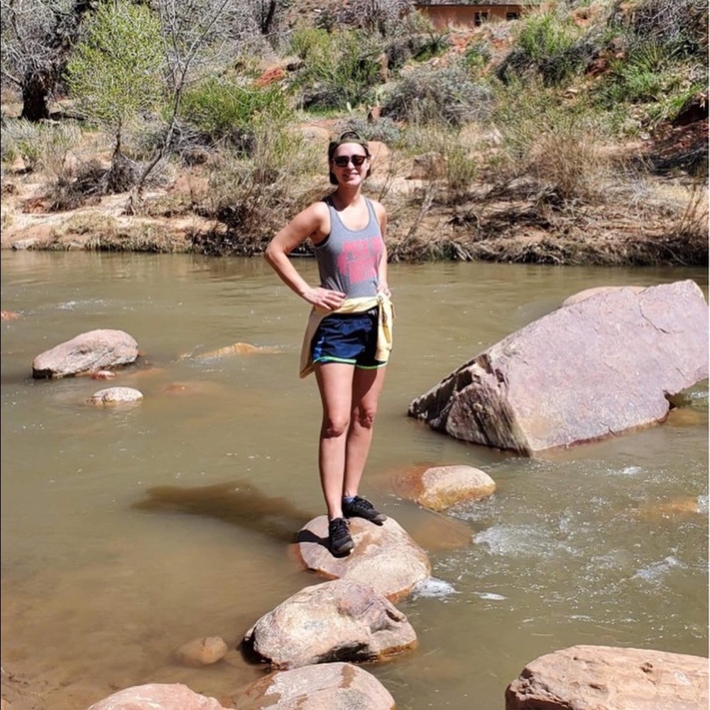Meet your Posher, Nicole